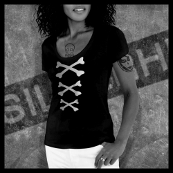 F0040 T-Shirt tête de mort Skullhead pirate ossements lacets